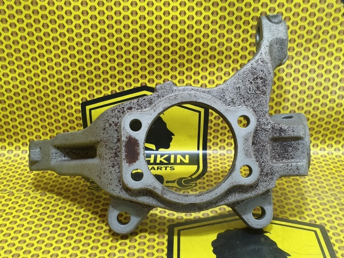 Кулак поворотный Nissan Teana 2011 40015JN00A J32 VQ35DE, передний левый