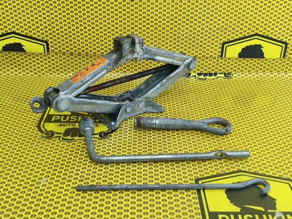 Набор инструментов Nissan Teana 2011 99550AT36C J32 VQ35DE