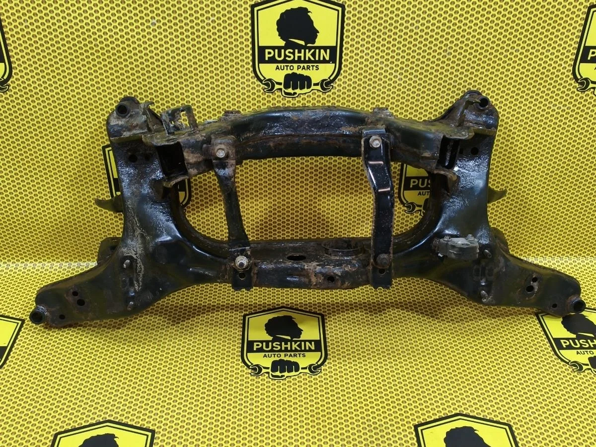 Балка подвески Nissan Qashqai 2011 554011YA0A J10 MR20DE, задняя