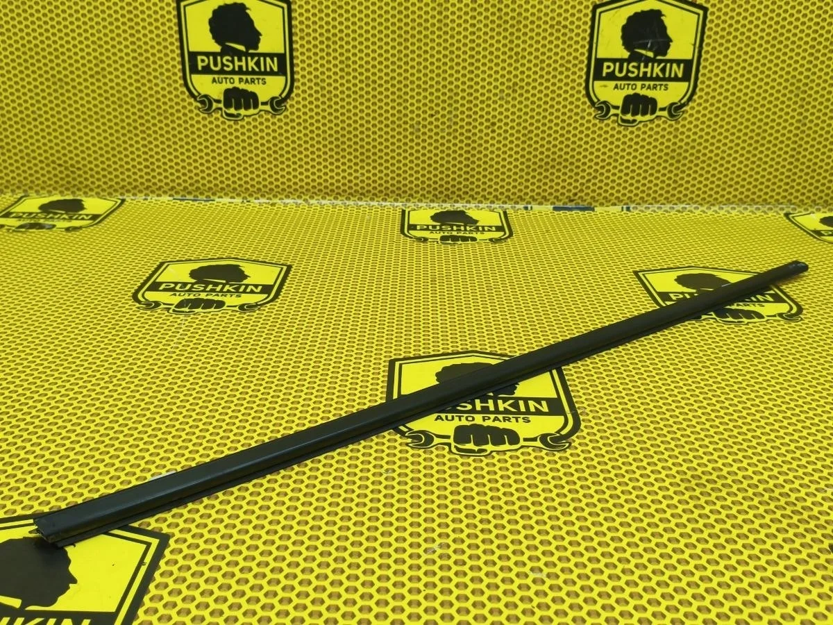 Бархотка внешняя Nissan Qashqai 2011 80820JD00A J10 MR20DE, передняя правая