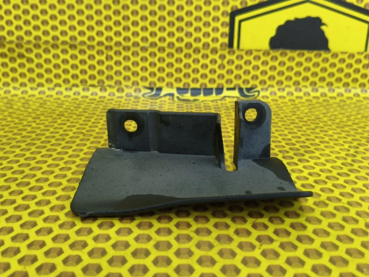 Брызговик на порог Nissan Qashqai 2011 76856BR00A J10 MR20DE, задний правый