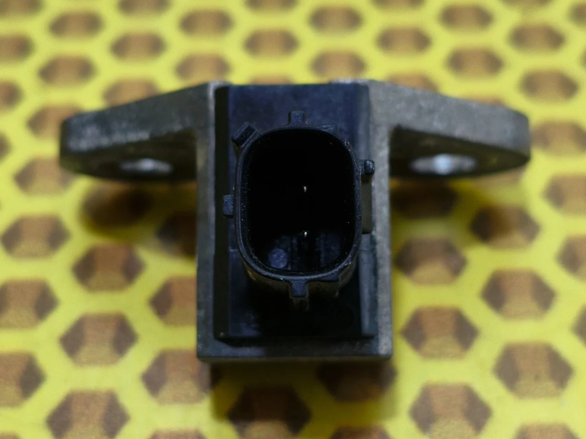 Датчик удара AIRBAG SRS Nissan Qashqai 2011 985811GZ0A J10 MR20DE, передний