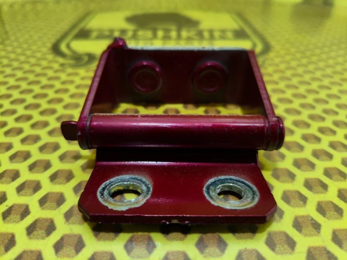 Петля багажника Nissan Qashqai 2011 90400AV730 J10 MR20DE, правая