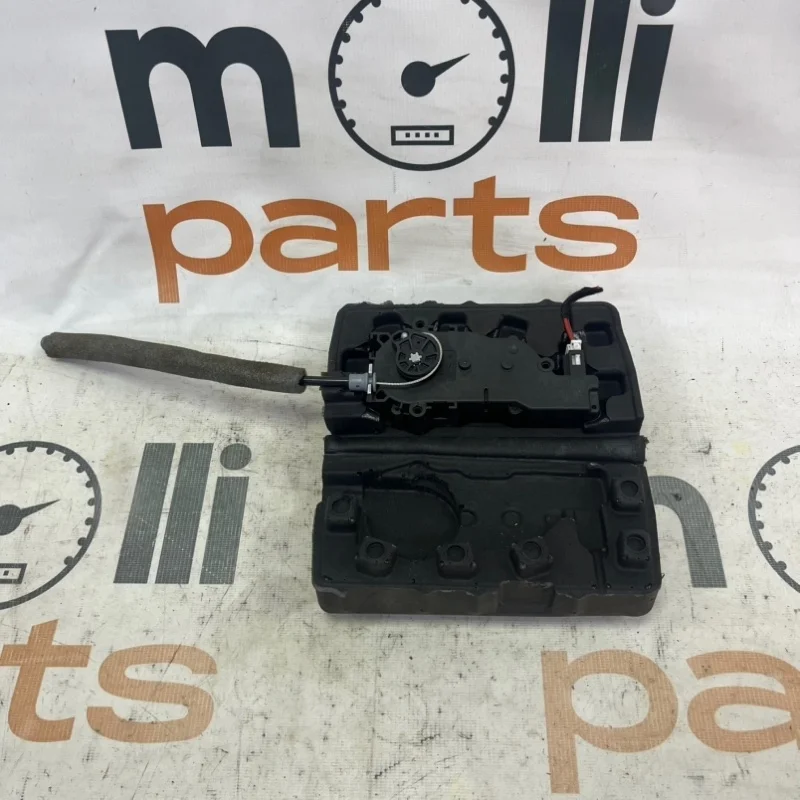 Доводчик багажника Mercedes-Benz -class 2019 W213