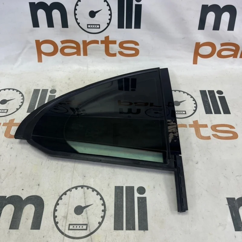 Стекло заднее форточка Mercedes-Benz -class 2019 W213