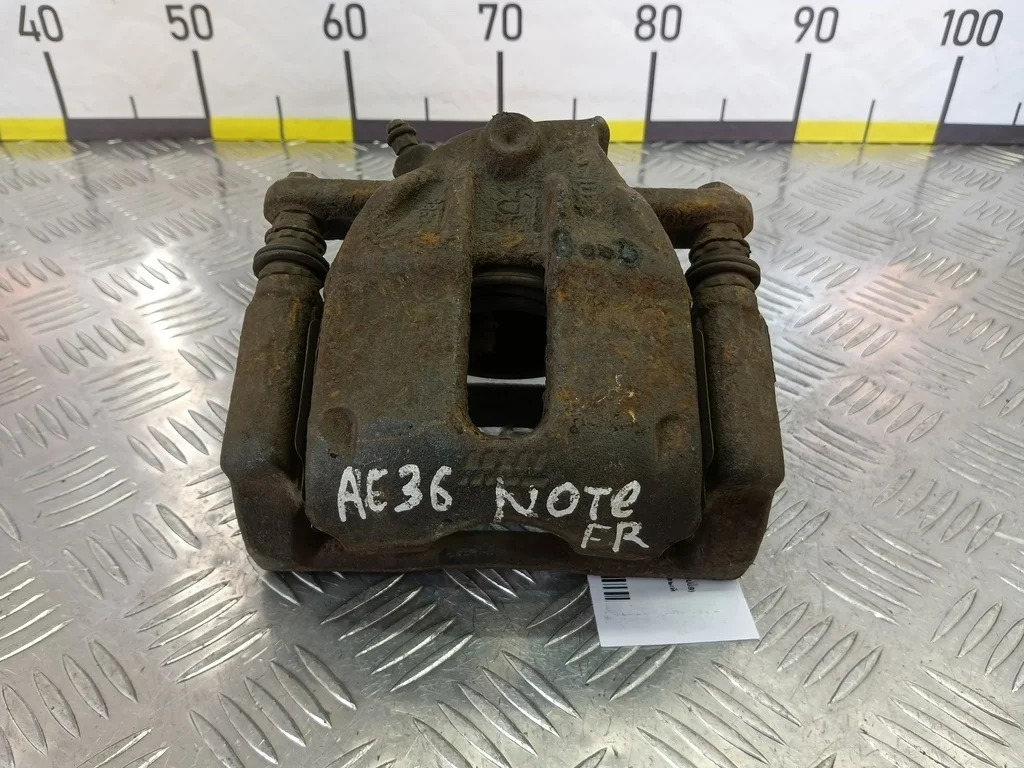 Суппорт передний правый NISSAN NOTE E11 (2005—200