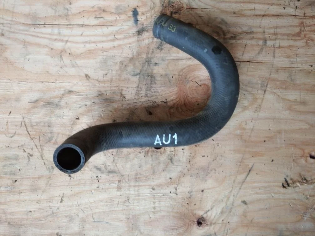Б.у. патрубок радиатора TOYOTA AURIS ZRE150 TOYOTA AURIS ZRE150