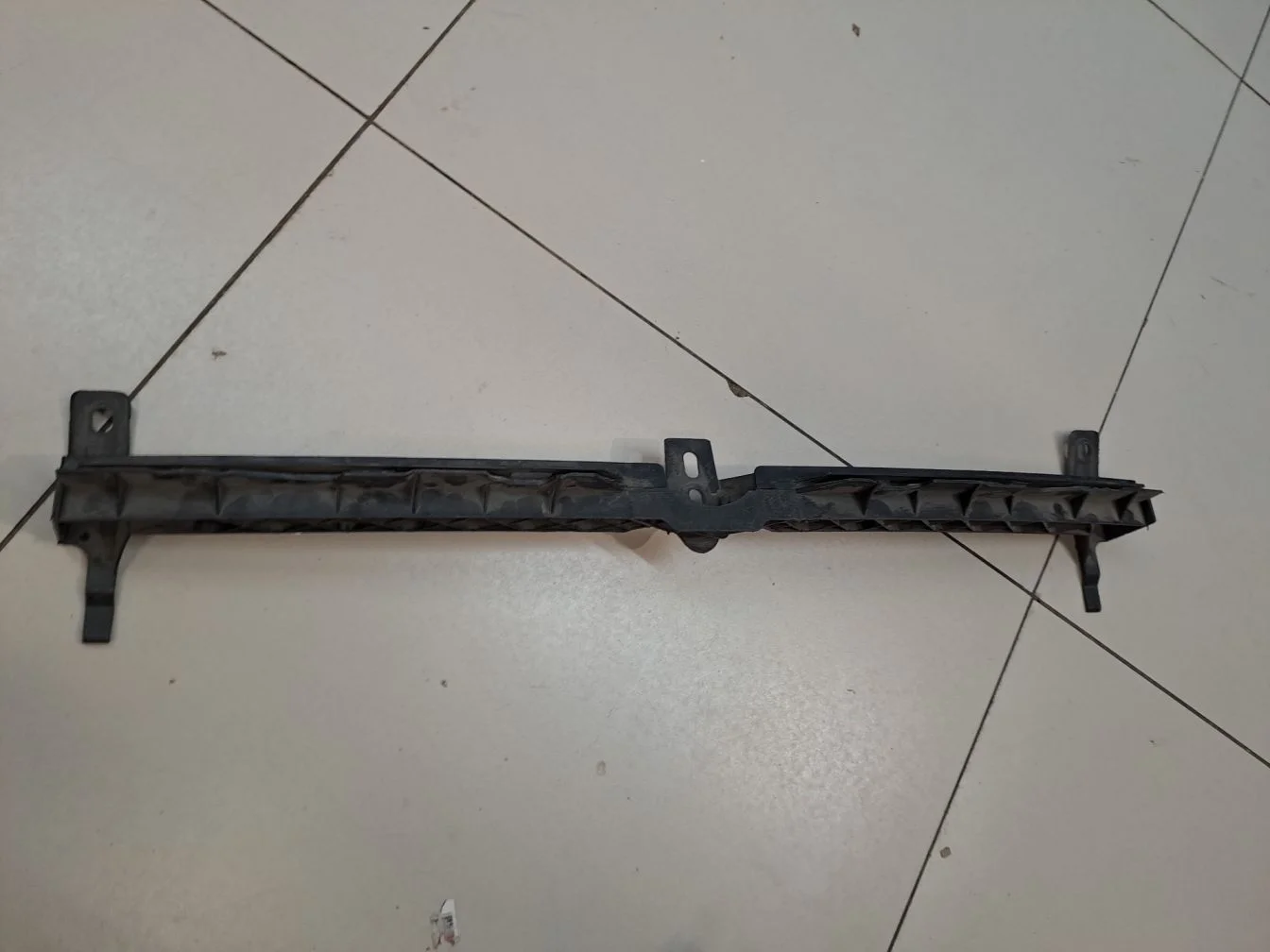 Кронштейн бампера заднего центральный для Volkswagen Jetta A6 2010-2018