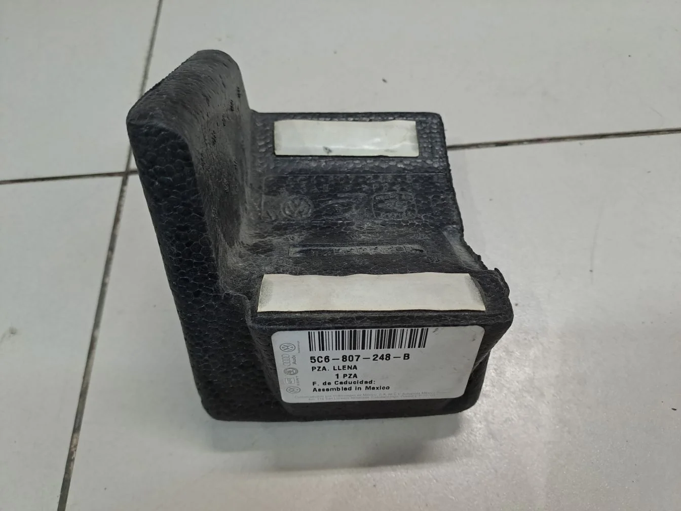 Наполнитель переднего бампера правый для Volkswagen Jetta A6 2010-2018