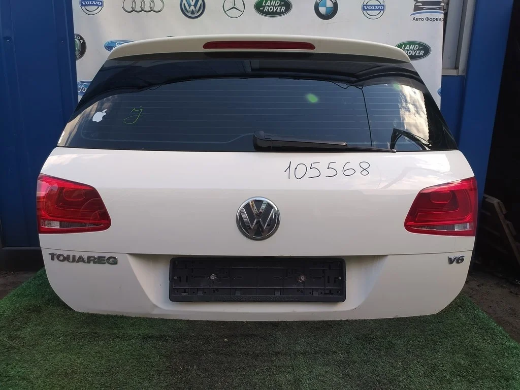Крышка багажника VW Touareg 2010-2018 7P6827025B