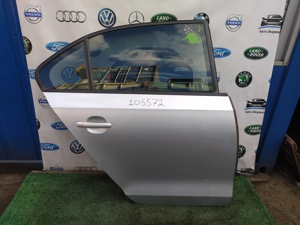Дверь задняя правая Jetta 6 2011-2018 5C6833056E