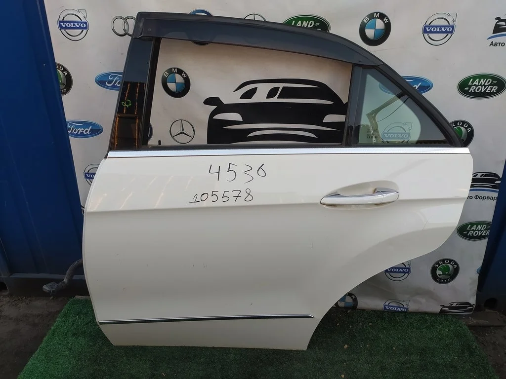 Дверь задняя левая MB E W212 2009-2013 A2127300105