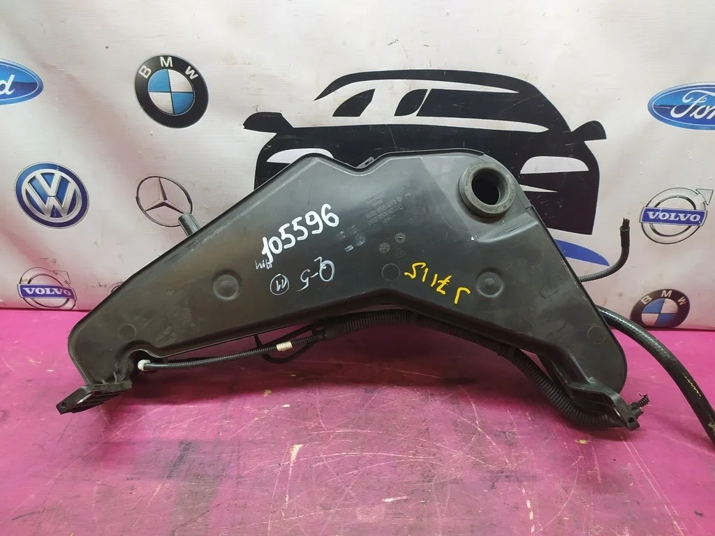 Бачок омывателя Audi Q5 2008-2017 8R0955453B