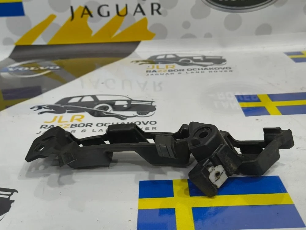 Кронштейн переднего бампера правый RR Sport 1 L320 Range Rover Sport I (2005—2009)