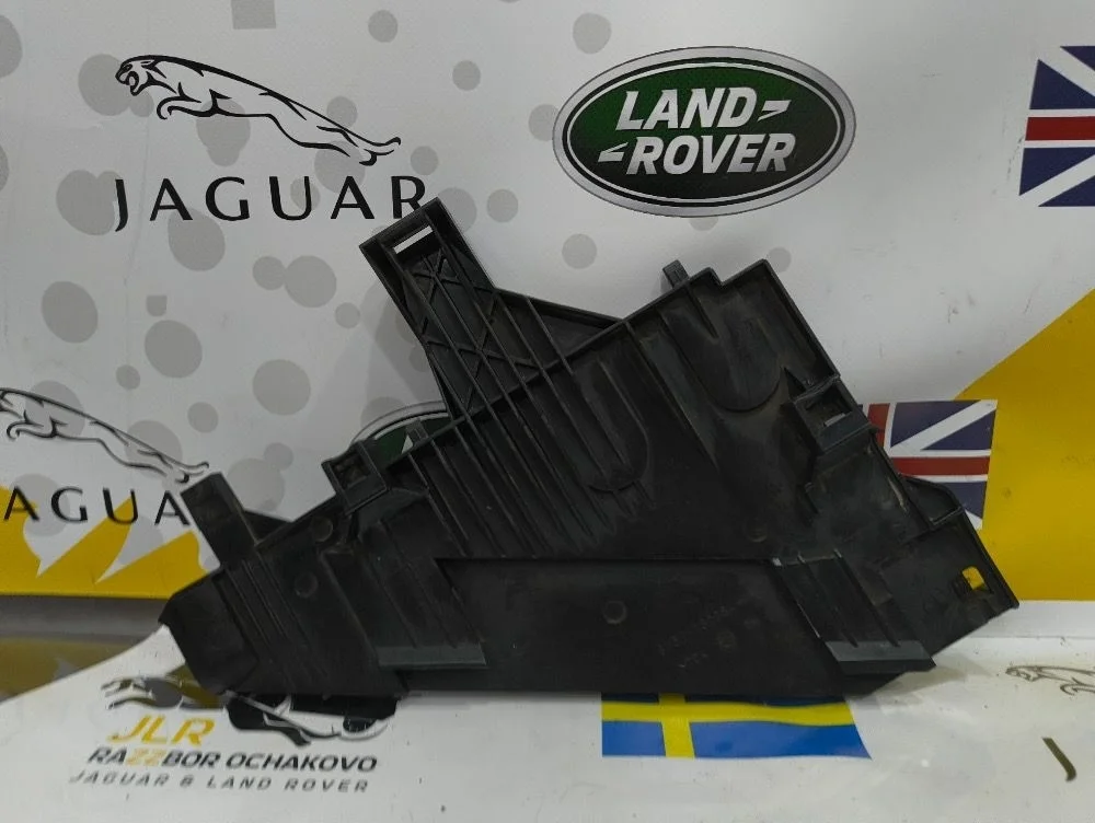 Кронштейн правой фары Land Rover Freelander 2 L359 Freelander II (2006—2010)