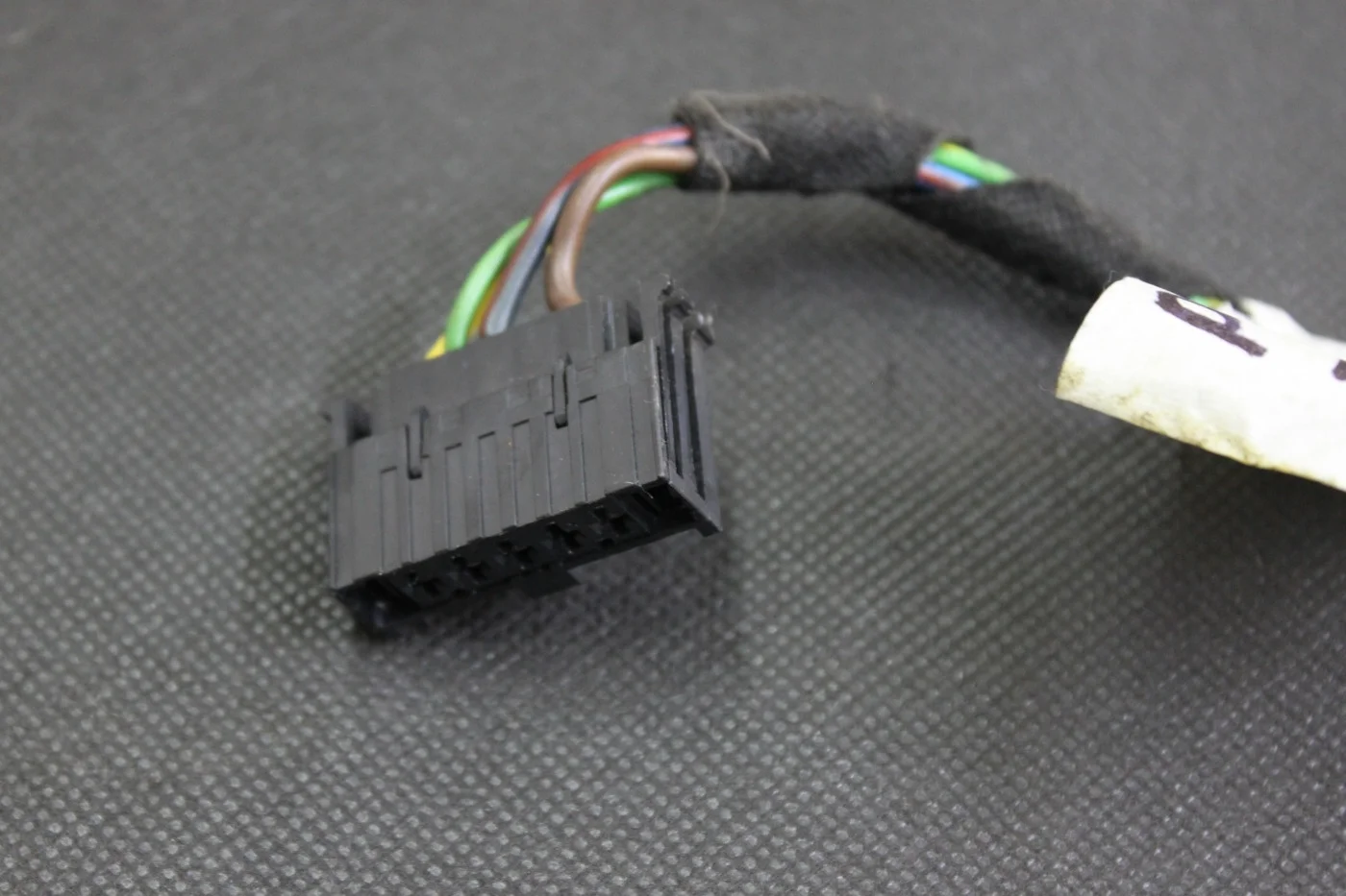 Разъем резистора вентилятора печки Опель Корса Д