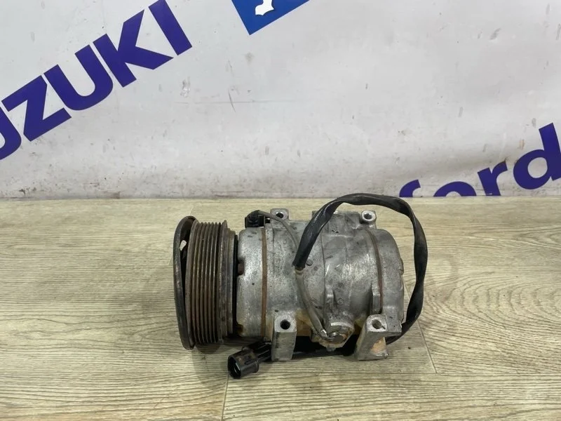 Компрессор кондиционера Mitsubishi Pajero 2003 V75W