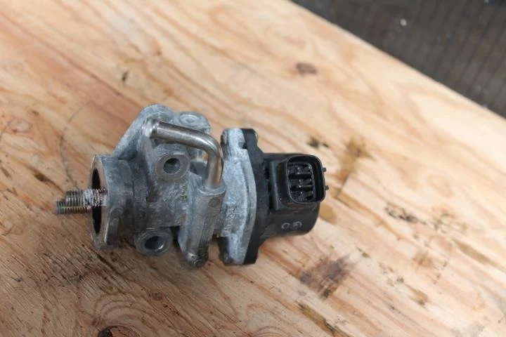 Б.у. клапан eg TOYOTA CALDINA T240 TOYOTA CALDINA T240