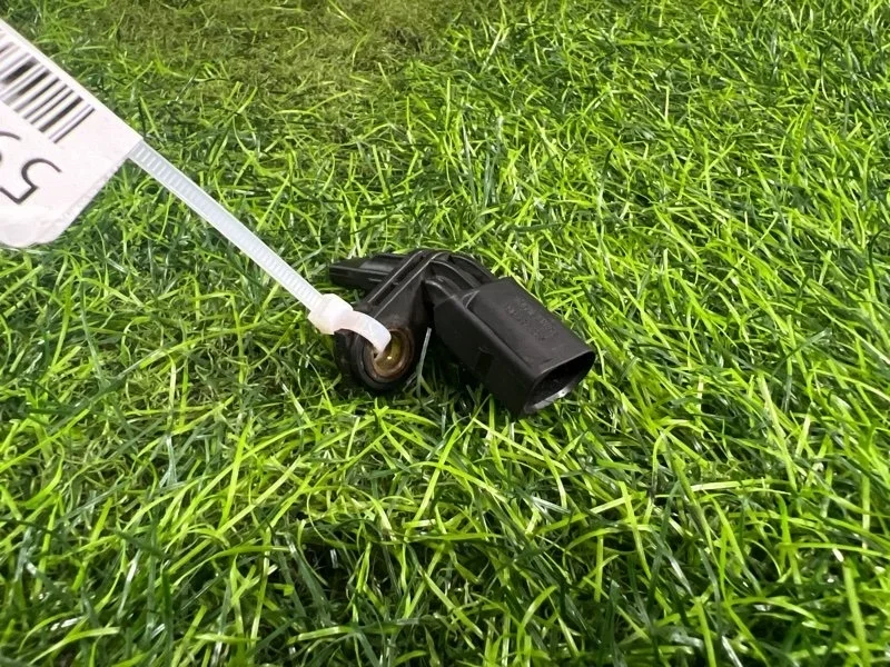 Датчик ABS Audi A3 2011 7H0927803 8P CAX 1.4T, передний левый