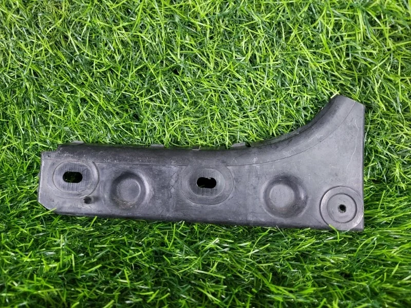 Кронштейн крепления бампера Audi A6 2000 4B0807283B C5 APR 2.8, передний левый