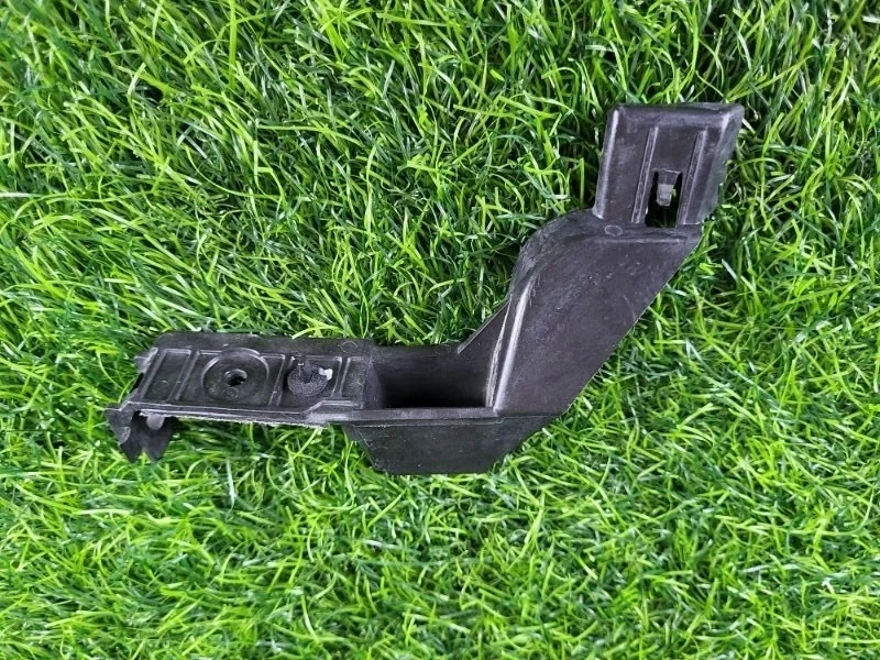 Кронштейн крепления бампера Audi A4 2013 8K5807889A B8 CDN 2.0T, передний левый