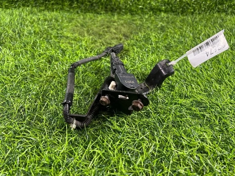 Датчик положения кузова Lexus RX450h 2021 8940748061 GYL25 2GR-FXS