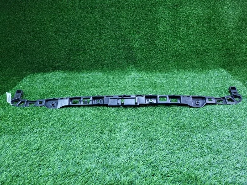 Кронштейн крепление бампера центральный Volkswagen Golf 2011 5K6807863 6 CAX 1.4T, задний левый