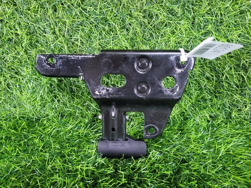 Замок капота Audi A6 2005 4F0823480B C6 AUK 3.2