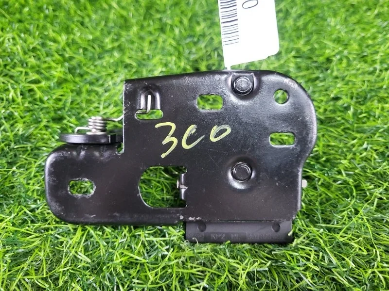 Замок капота Volkswagen Passat 2010 3C0823480 B6 BVY 2.0, передний