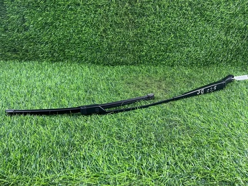 Дворник лобового стекла Volkswagen Passat 2010 3C1955410B B6 BVY 2.0, передний правый