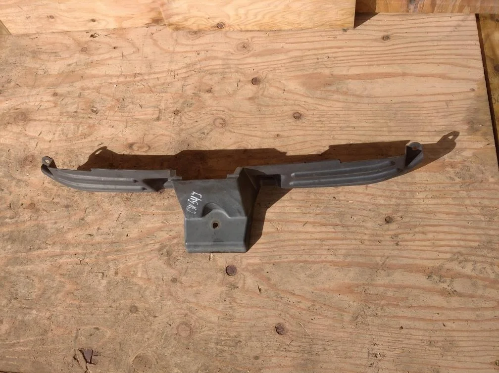 Б.у. кожух замка капота MITSUBISHI OUTLANDER XL CW5W MITSUBISHI OUTLANDER XL CW5W