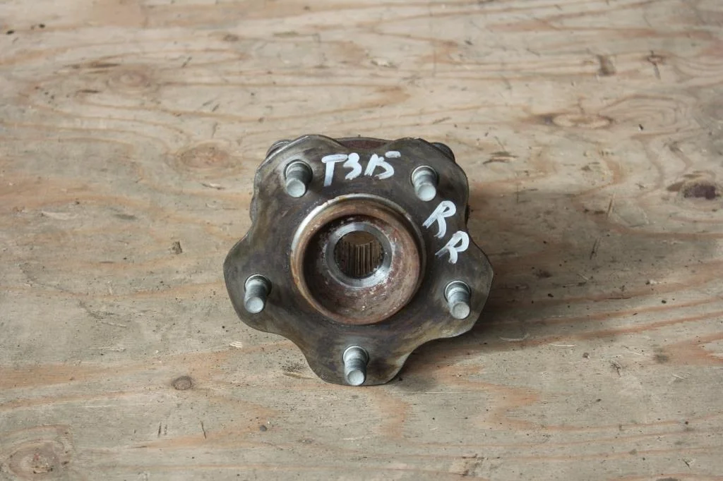 Б.у. ступица NISSAN X-TRAIL T31 NISSAN X-TRAIL T31