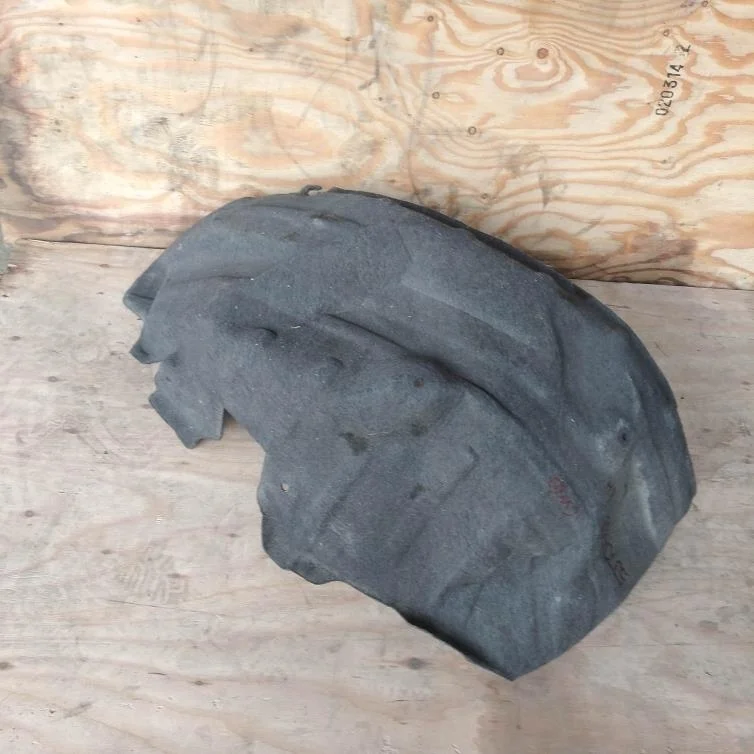 Б.у. подкрылок MITSUBISHI OUTLANDER XL CW6W MITSUBISHI OUTLANDER XL CW6W