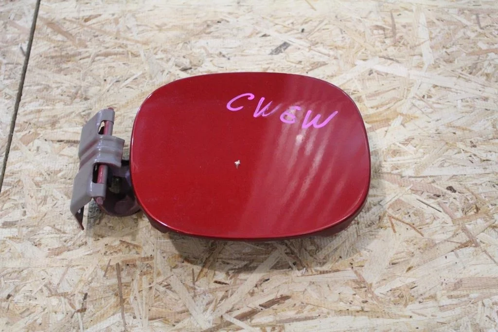 Б.у. лючок бензобака MITSUBISHI OUTLANDER XL CW6W MITSUBISHI OUTLANDER XL CW6W