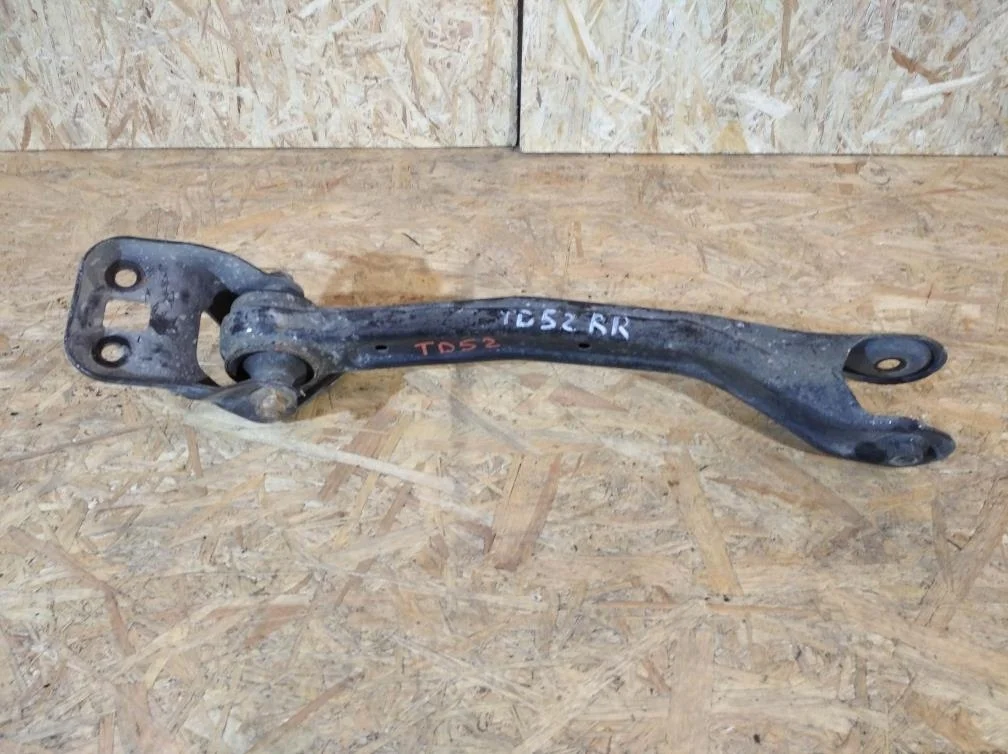 Б.у. рычаг продольный SUZUKI GRAND VITARA JB420 SUZUKI GRAND VITARA JB420