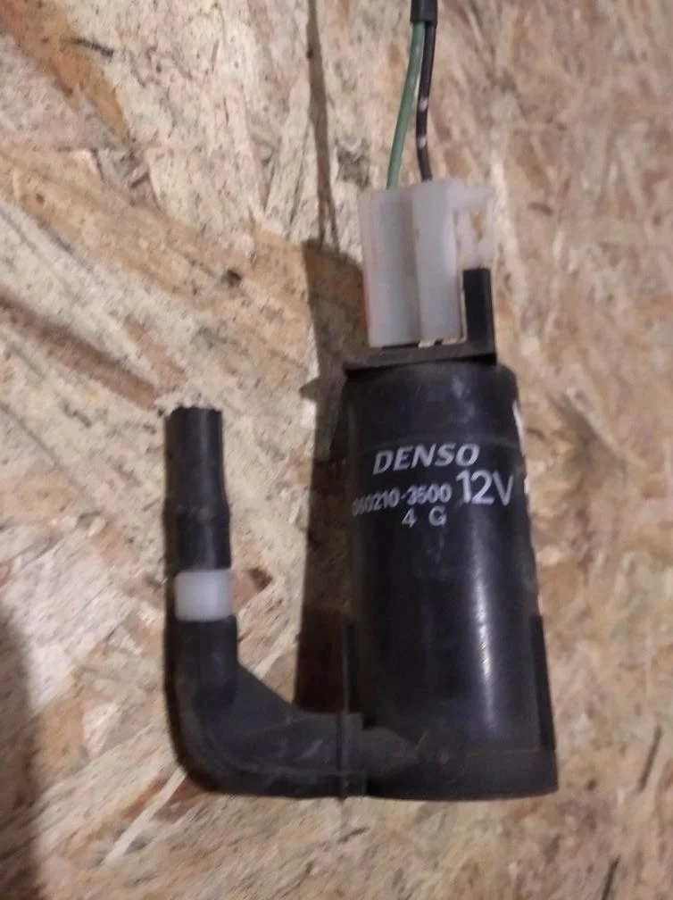 Б.у. насос омывателя MITSUBISHI AIRTREK CU5W MITSUBISHI AIRTREK CU5W