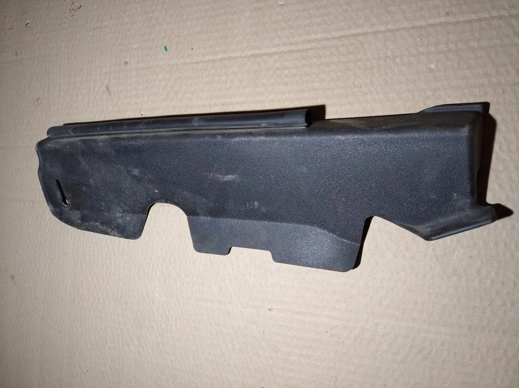 Б.у. накладка на крыло TOYOTA RAV4 ZSA40 TOYOTA RAV4 ZSA40