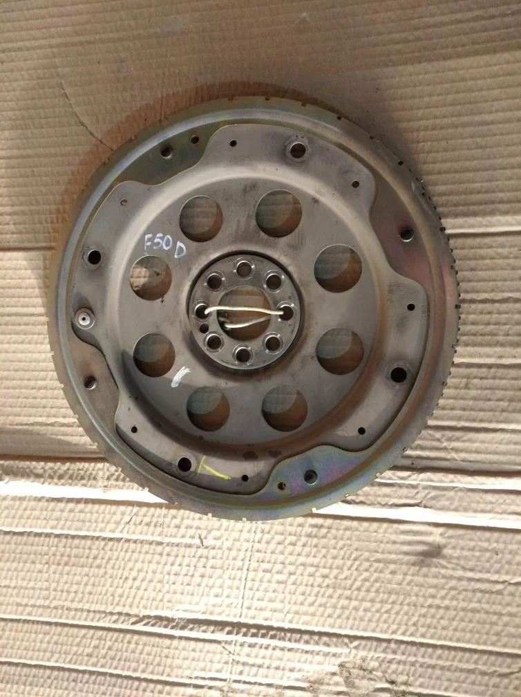 Б.у. маховик NISSAN CIMA/ INFINITI Q45 F50 NISSAN CIMA/ INFINITI Q45 F50
