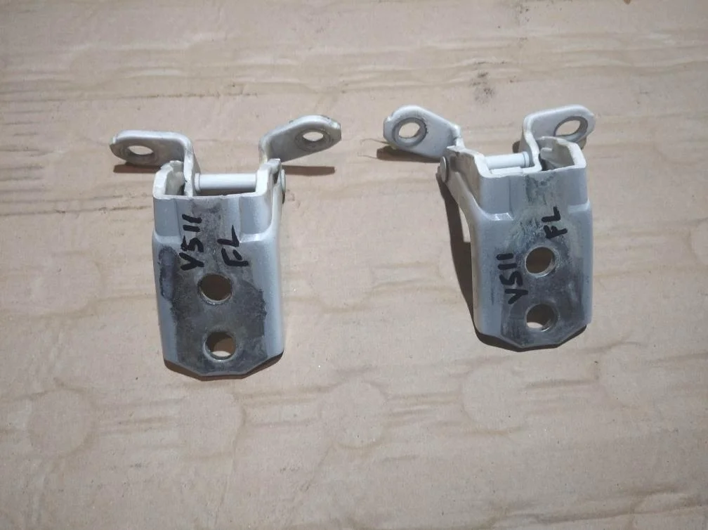 Б.у. петля двери INFINITI M37 Y51 INFINITI M37 Y51