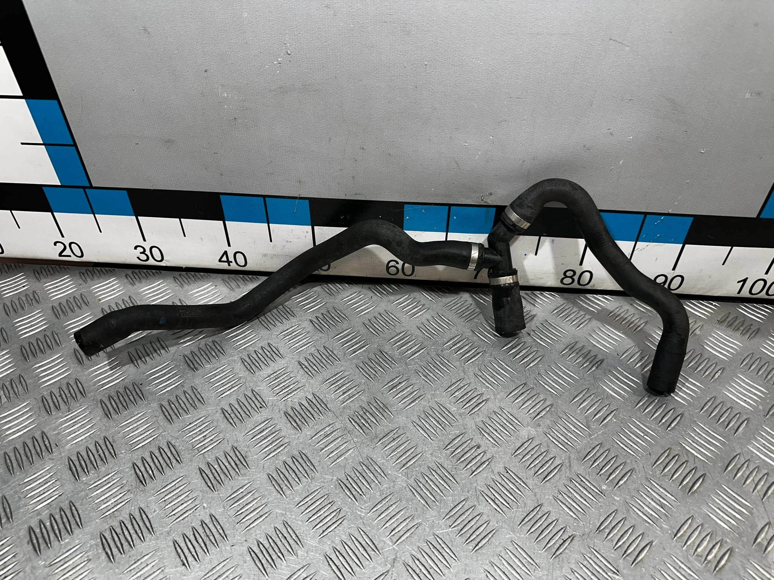 [Б/У] Шланг системы охлаждения Ford [Код: 00649968 ]