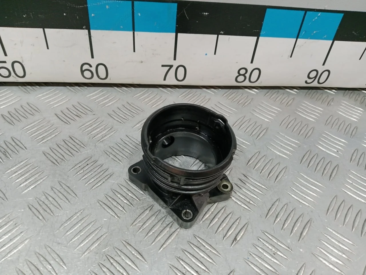 [Б/У] Патрубок воздушного фильтра om 642 [Код: 00647230 ]