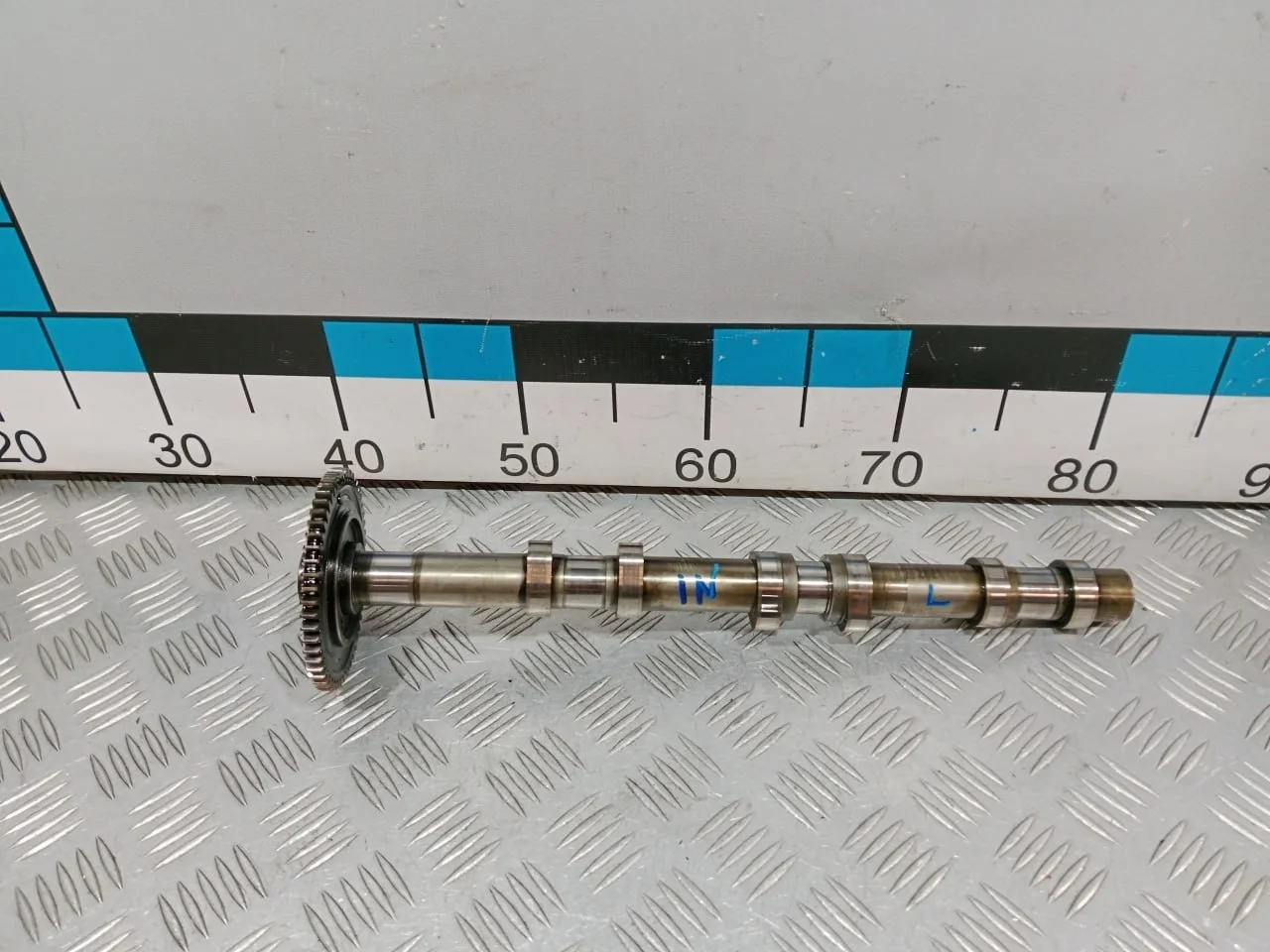 [Б/У] Распредвал впускной левый om.642 [Код: 00648102 ]