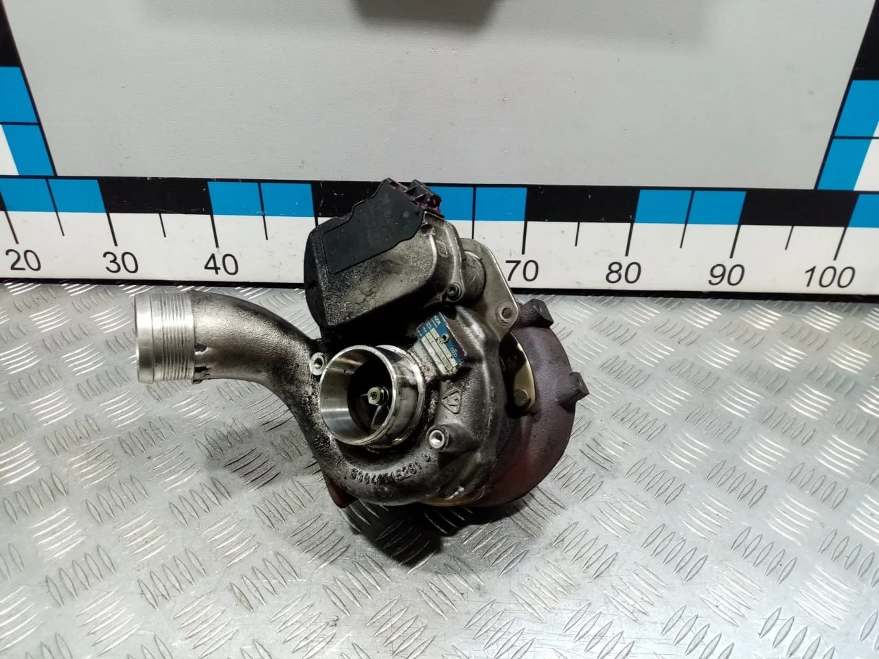 [Б/У] Турбина - Дефект разъема [Незначительные дефекты] [Код: 00649892 ]