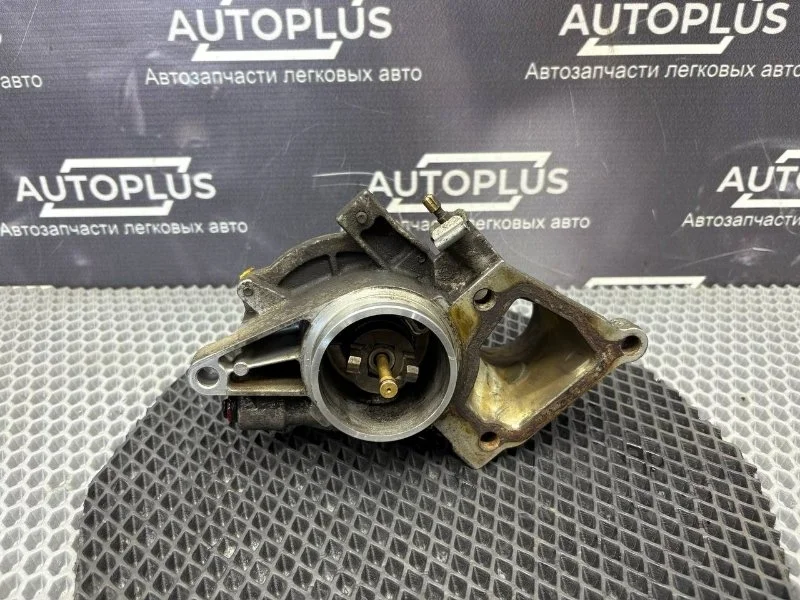 Вакуумный насос Ford Transit 1468762 ФУРГОН 2.0 D3FA