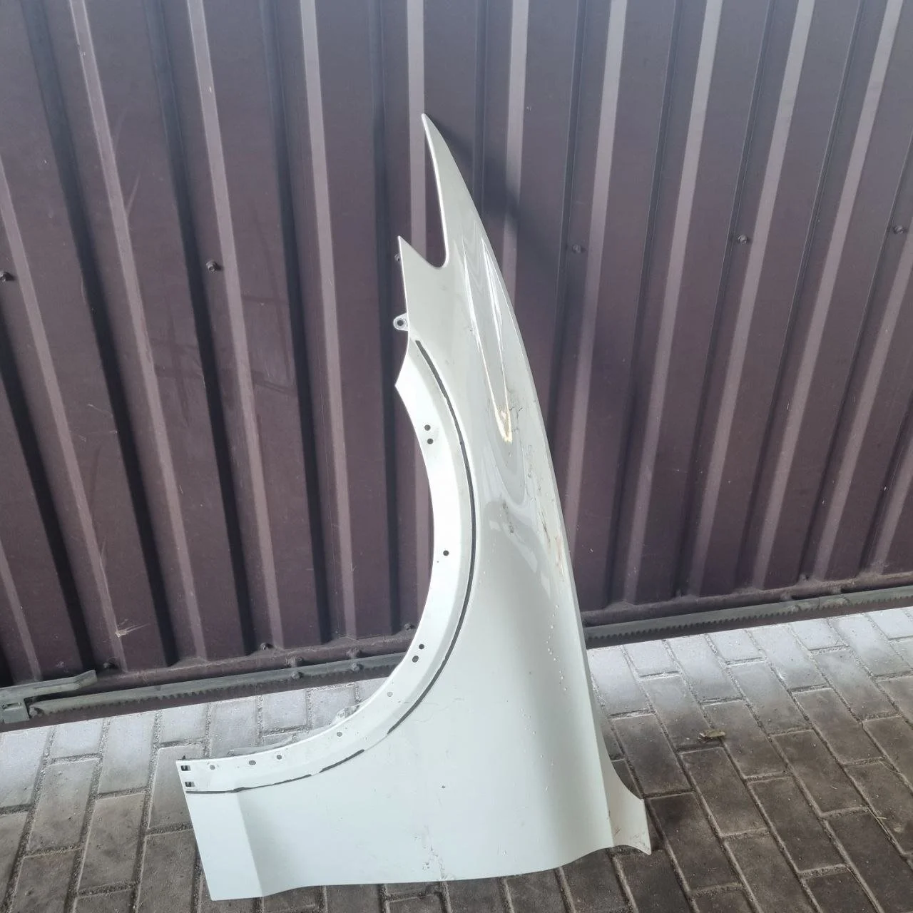 Крыло левое Volvo V60 Cross Country  2017+