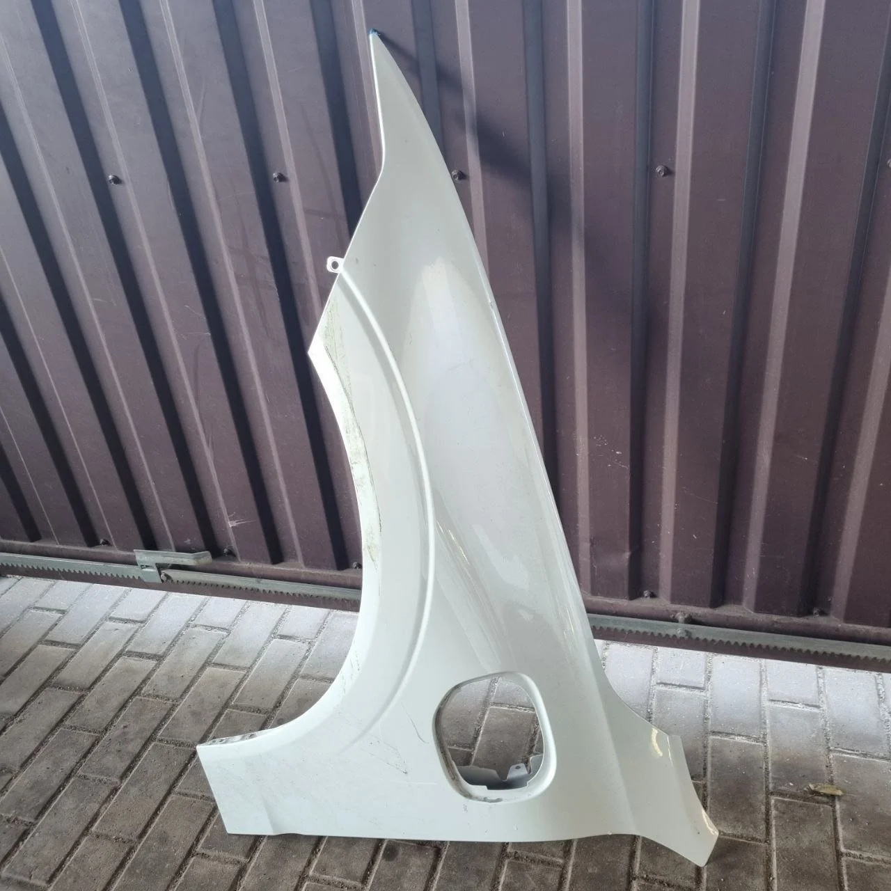 Крыло переднее левое XC60 гибрид 2017+  Корея.