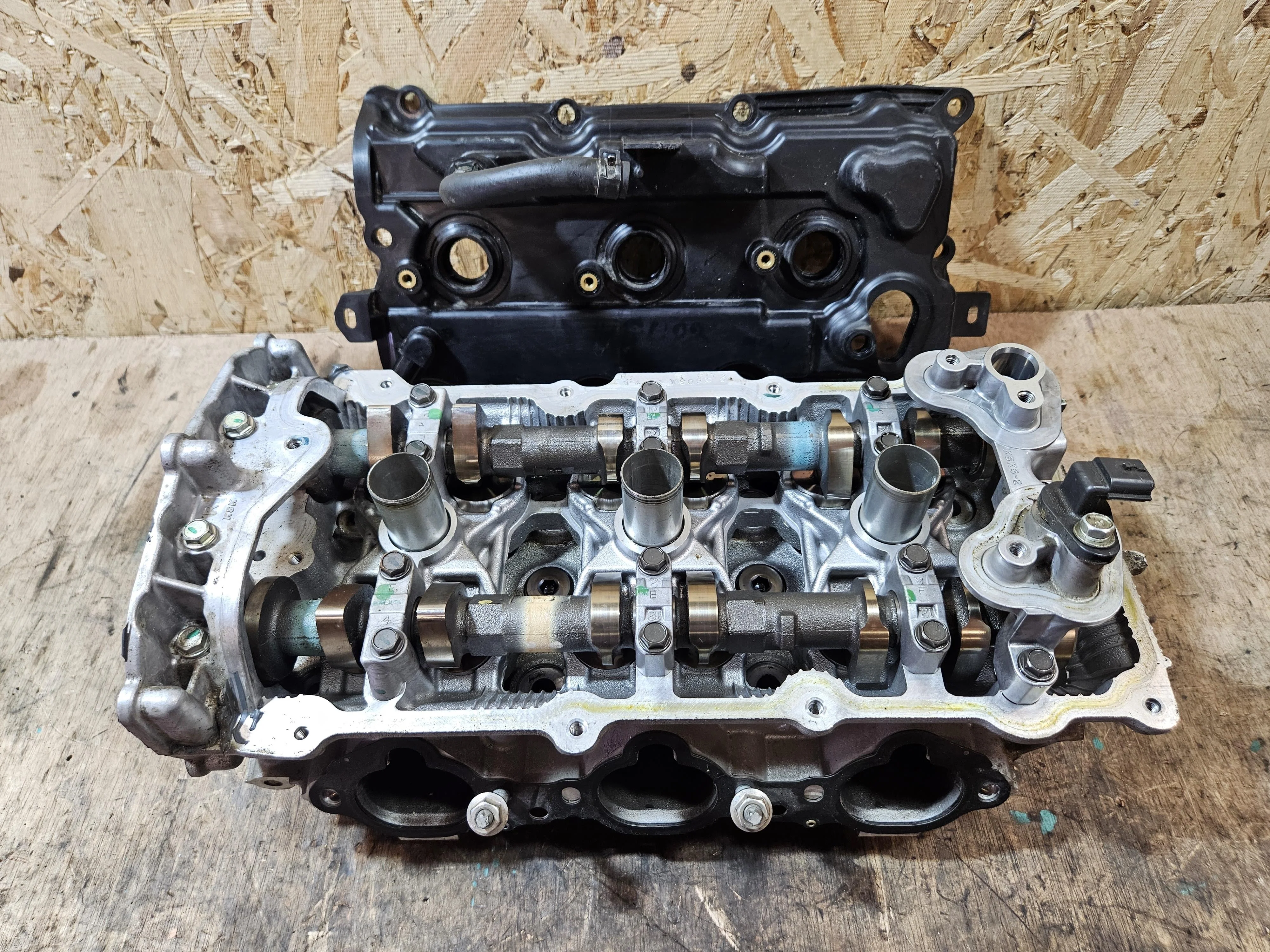 ГБЦ правая R Nissan VQ35DE 3.5