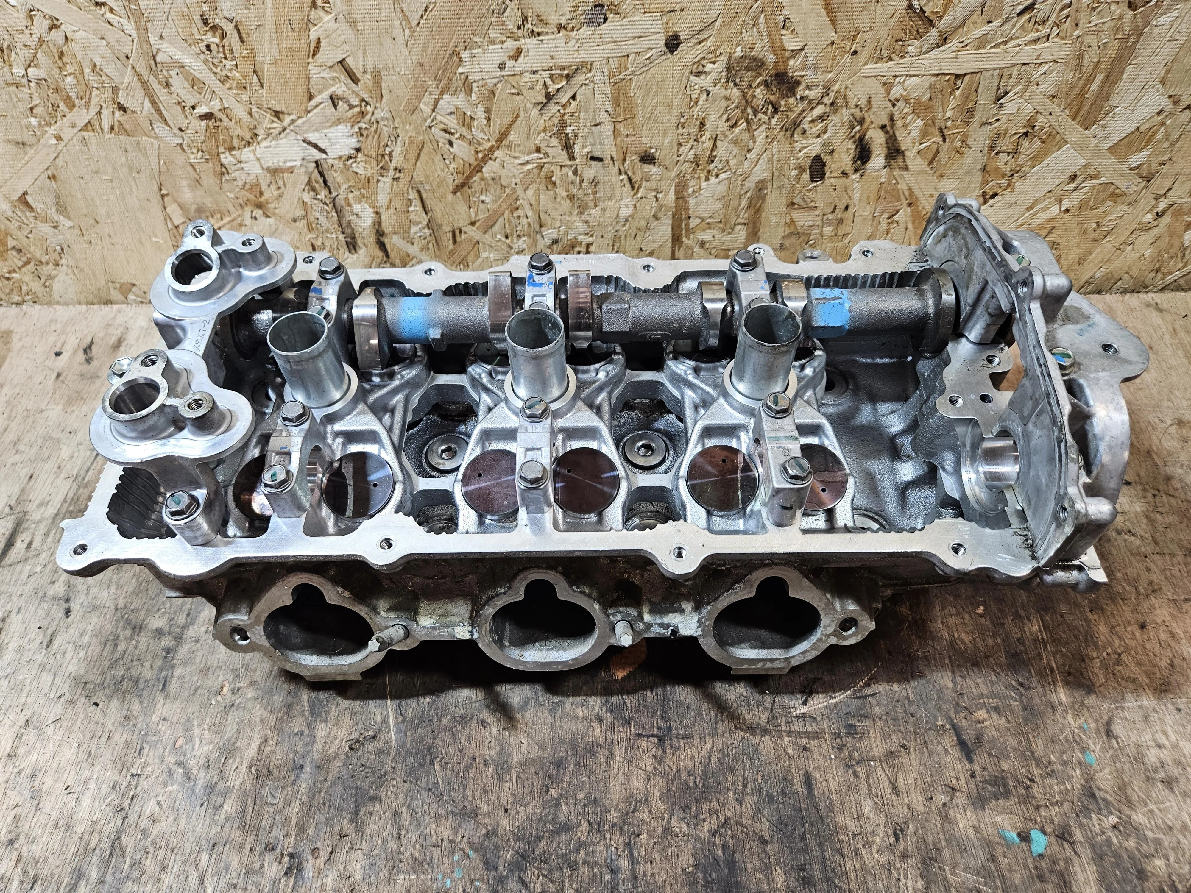 ГБЦ левая L Nissan VQ35DE 3.5