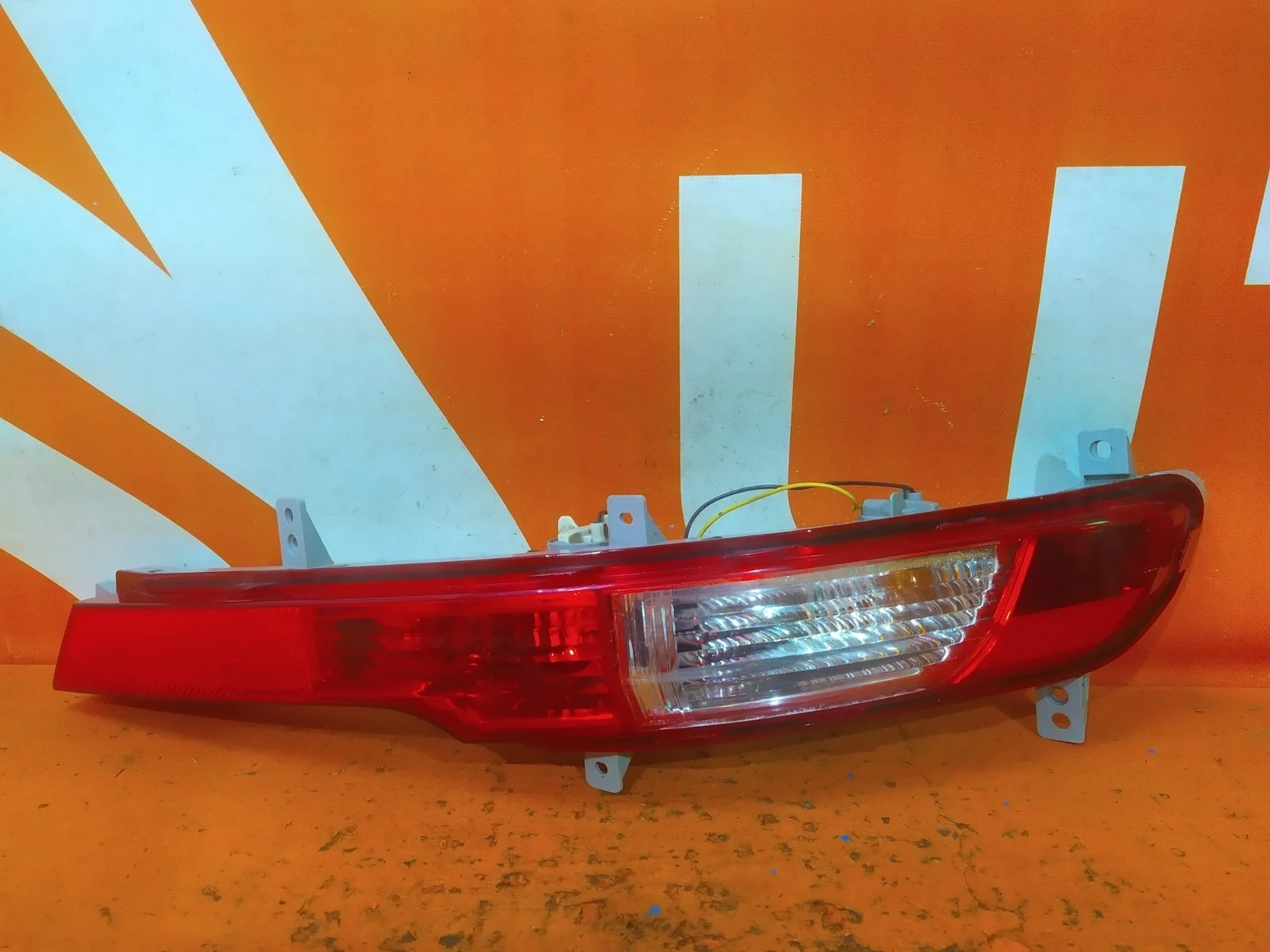 Фонарь противотуманный Kia Sportage 2010-2016 3 SL