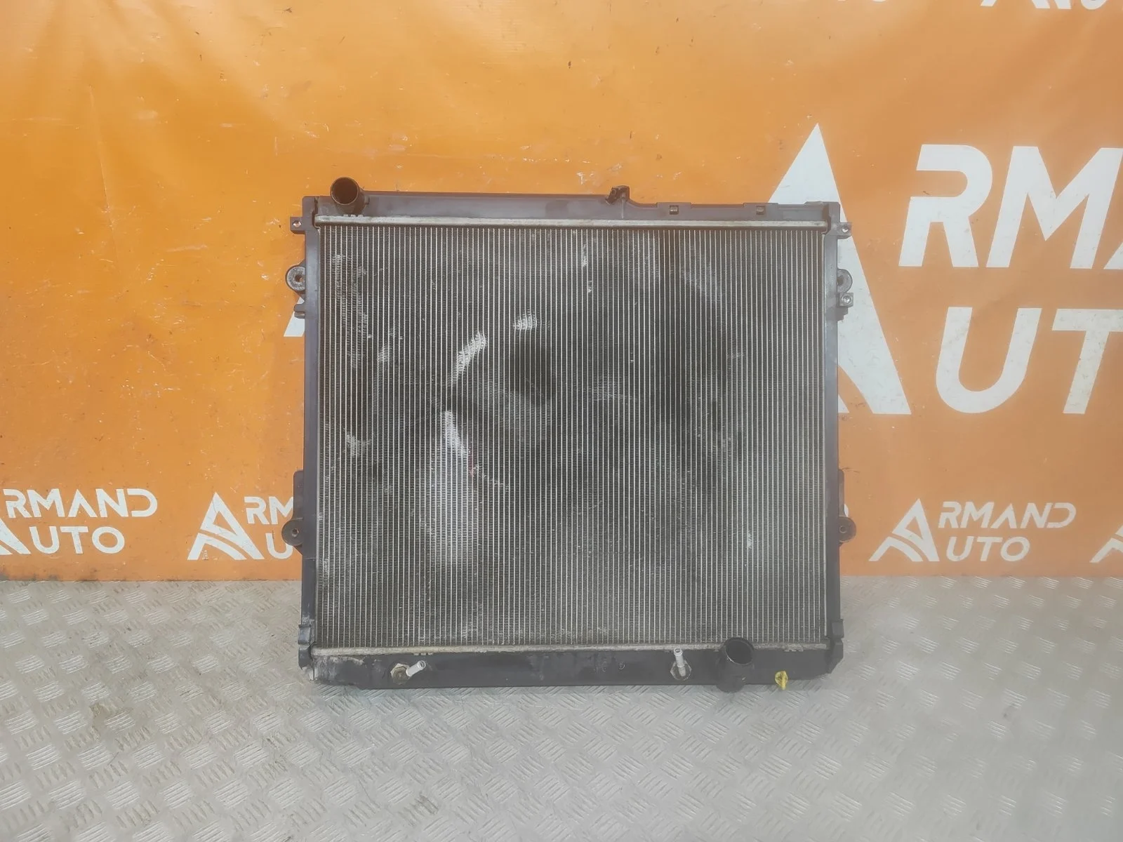 Радиатор двигателя (двс) Toyota Land Cruiser 2007-2021